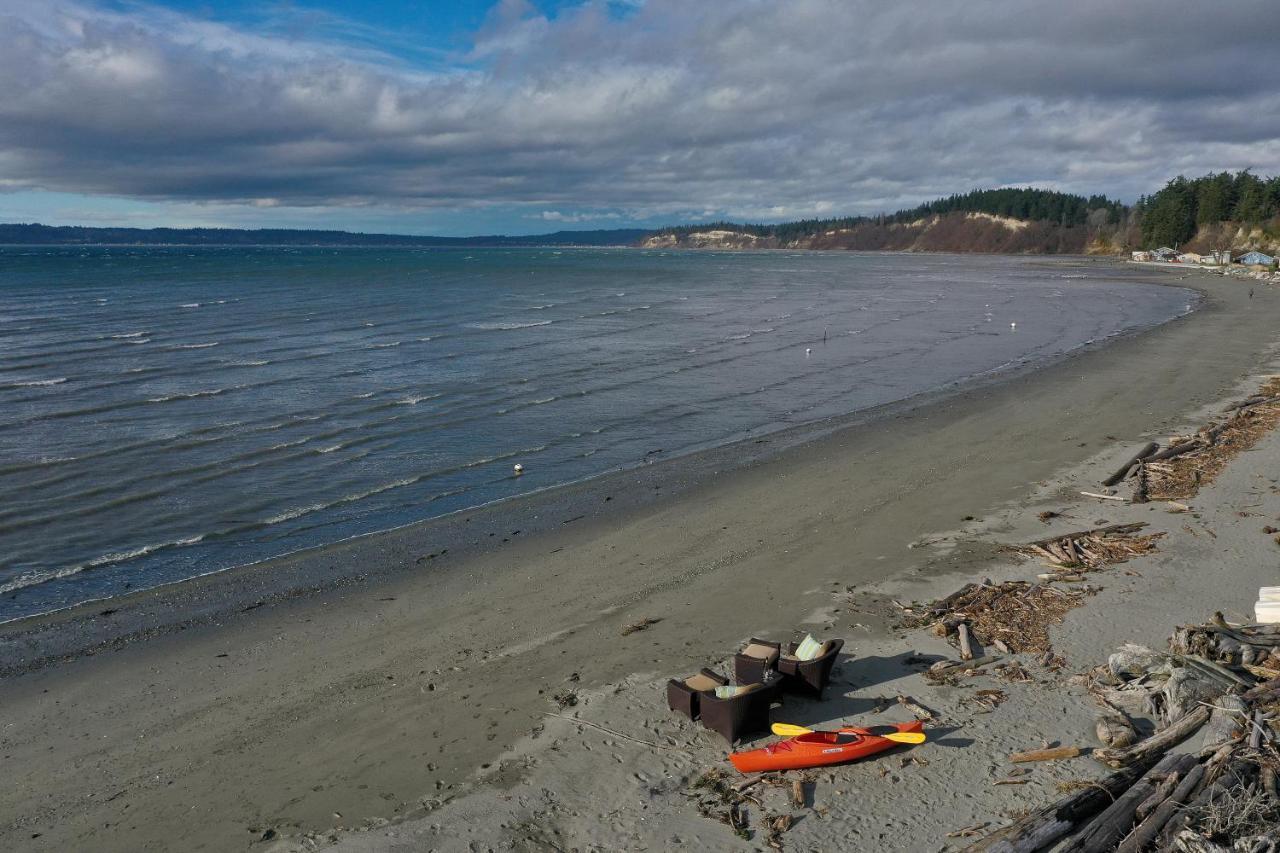 Maxwelton Beach Sunsets! Kayaks & Paddleboards! 1 Min Walk To The Water! Clinton Dış mekan fotoğraf